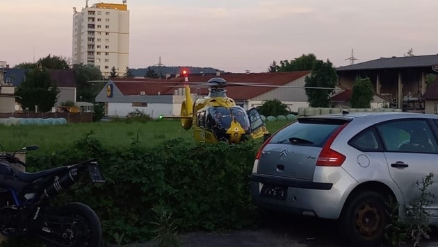 Der 18-jährige Motorradfahrer musst mit dem Helikopter abtransportiert werden.