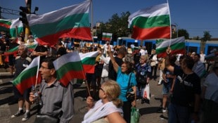 In Bulgarien wird die Debatte um die Einführung des Euro von heftigen Protesten begleitet.
