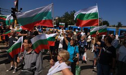 In Bulgarien wird die Debatte um die Einführung des Euro von heftigen Protesten begleitet.