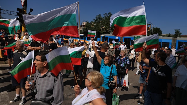 In Bulgarien wird die Debatte um die Einführung des Euro von heftigen Protesten begleitet.