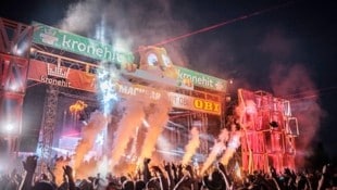 Jetzt Infos checken, Festivalfreunde zusammentrommeln und abfeiern!