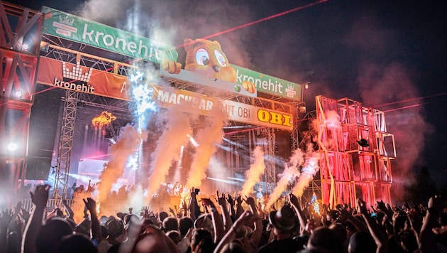Jetzt Infos checken, Festivalfreunde zusammentrommeln und abfeiern!