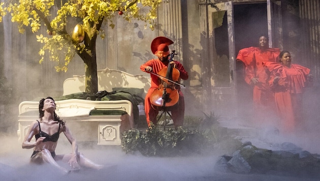In einem surreal verwilderten Garten Eden trifft barocke Sakralmusik auf afrikanische ...