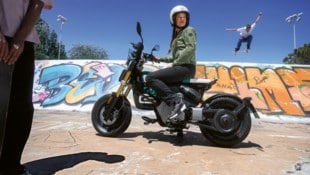 Wer sich ein E-Motorrad kauft, erhält dafür bis zu 2300 Euro als Zuschuss.
