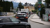 Beim Hager-Kreisverkehr in Hallein staut es oft.