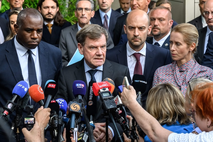 Der deutsche Außenminister Wadephul (Mitte)