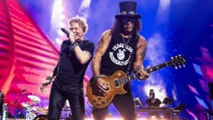 Als Tribut an Ozzy Osbourne spielten Guns N‘ Roses wie schon im Ernst-Happel-Stadion die Songs ...