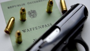 Mehr als 80.000 Personen sind im größten Bundesland als Waffenbesitzer registriert.