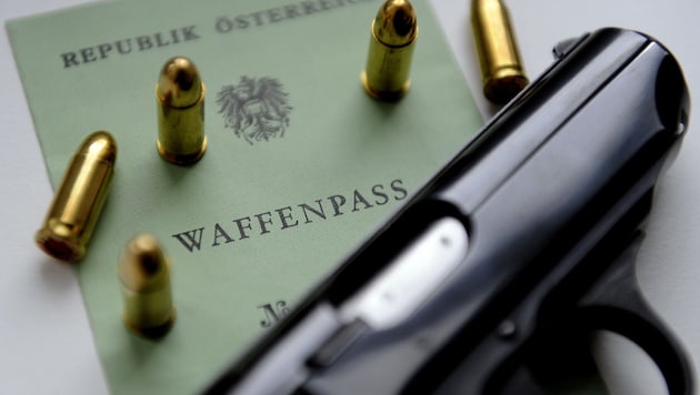 Mehr als 80.000 Personen sind im größten Bundesland als Waffenbesitzer registriert.