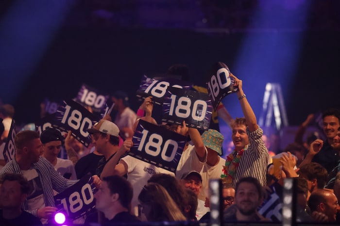 Die Fans hatten viel Spaß am Abend der Darts-Gala.