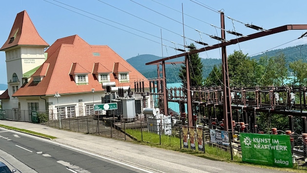 Das Krafthaus wurde nach den Plänen von Franz Baumgartner im Wörtherseestil errichtet.