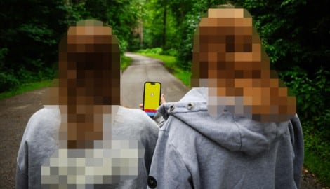 Offen erzählen die Schwestern im Gespräch mit der „Krone“, wie leicht es ging, Geld für Bilder ...