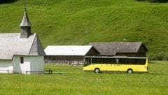 Ein Landbus des Vorarlberger Verkehrsverbundes.