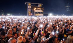 Das Wiener Donauinselfest zieht jährlich Tausende Musik-, Theater- und Kabarettbegeisterte an.