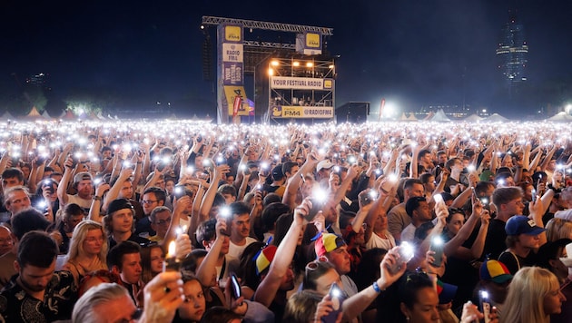 Das Wiener Donauinselfest zieht jährlich Tausende Musik-, Theater- und Kabarettbegeisterte an.