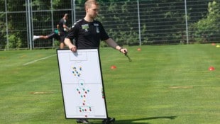 Max Senft gibt im Training den Takt vor.Training