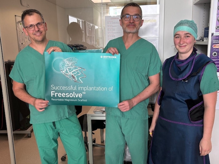 Mit Herz und Hightech: Primar Dr. Ochsenhofer, OA Dr. Preinsperger, OA Dr. Ondrejčák und ...