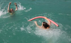 Für Erste Hilfe im Wasser gilt die ABCDE-Regel.