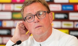 Ralf Rangnick soll wieder einmal über seine Zukunft nachdenken.