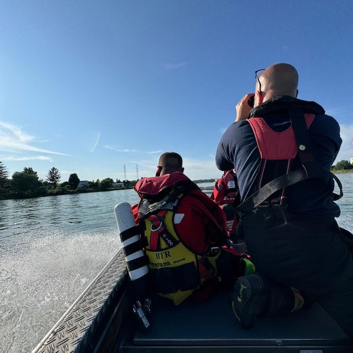 Zahlreiche Einsatzkräfte sind seit Sonntagmorgen erneut im Einsatz, um nach der jungen Frau zu ...
