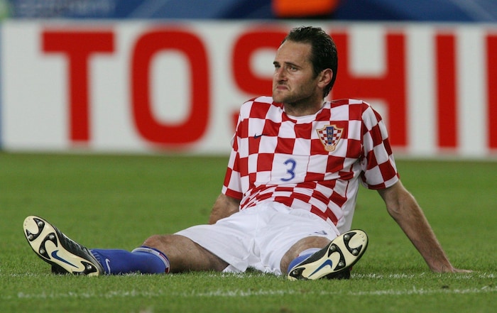 Josip Simunic musste am 22. Juni 2006 erst nach der dritten gelben Karte bei der WM in ...