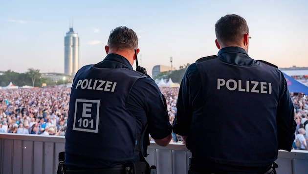 Laut Polizei verläuft das Donauinselfest bisher „sehr zufriedenstellend“. Die gesetzten ...