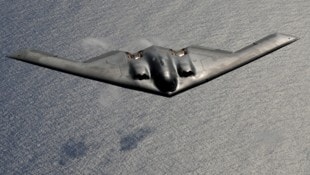 Die B2-Bomber haben eine Spannweite von 52 Metern, sind trotzdem fürs Radar fast unsichtbar.