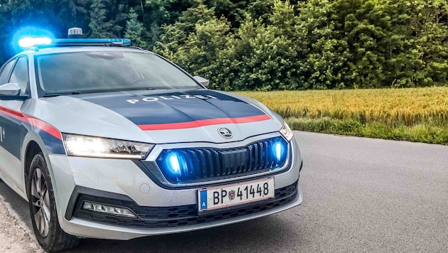 Der Mofalenker raste den Gesetzeshütern davon (Symbolbild)