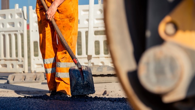 Während sich das Klima rasant verändert, werden Gesetze rund um Hitze und Arbeitnehmerschutz nur ...