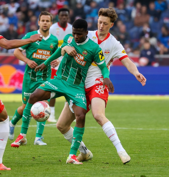 Sulzbacher (re.) machte im Frühjahr in der Bundesliga eine gute Figur.