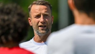GAK-Trainer Ferdinand Feldhofer ist weiter auf der Suche nach Verstärkungen.