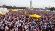 Mit viel Sonnenschein, Hitze und hunderttausenden Besuchern ging das 42. Donauinselfest am ...