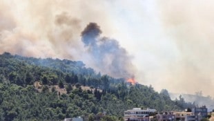 Das Feuer brach an drei Stellen aus.