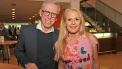 Peter Stöger und Ulrike Kriegler kommen zur „Krone“-Unterhaus-Aktion ins Casino Velden.