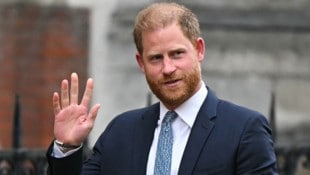 Versöhnung bei den Royals? Harry streckt die Hand aus – Einladung an Charles und William!