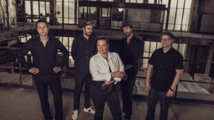 Katarina Hartmann tritt mit ihrer Band „Jasa“ am 29. Juni um 18 Uhr im „Zommstehn“ in Klagenfurt ...