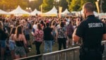 145 Frauen erstatteten Anzeige, nachdem sie auf dem Musikfest mit Spritzen attackiert wurden. ...