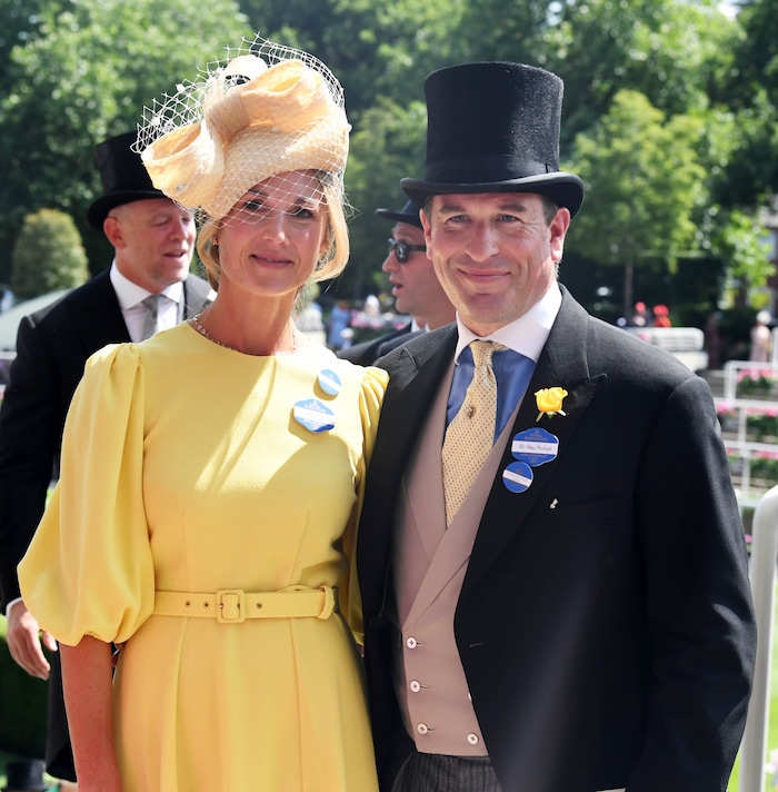 Harriet Ihr Auftauchen in Ascot und ihr exquisiter Style löste sofort Bewunderung aus – ein ...