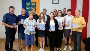 Generationsübergreifend und mit großem Interesse wurde in Horn der neue Präventionsfolder ...