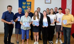 Generationsübergreifend und mit großem Interesse wurde in Horn der neue Präventionsfolder ...