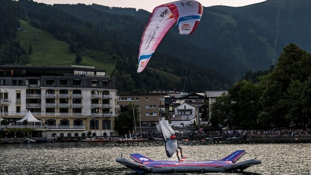 Aaron Durogati am Ziel in Zell am See.