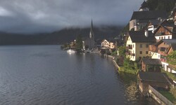 Auch am Hallstätter See ist am Montag Gewitter zu erwarten. Auch Windböen sind gegen 18 Uhr ...