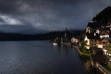 Auch am Hallstätter See ist am Montag Gewitter zu erwarten. Auch Windböen sind gegen 18 Uhr ...