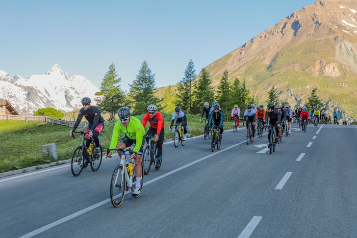 Ein unvergessliches Rennrad-Abenteuer beginnt. 