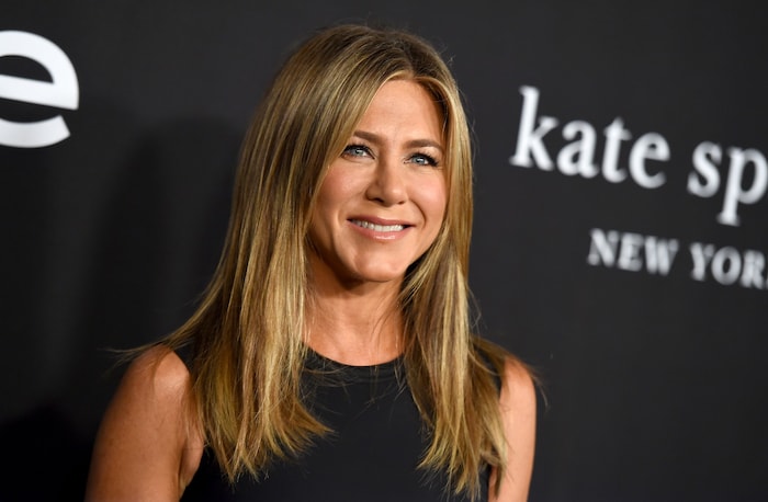 Jennifer Aniston wurde im Urlaub auf Mallorca Händchen haltend mit Jim Curtis erwischt. Ihr Ex ...