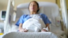 Mittlerweile muss man auch schon für Luxusbett im Spital warten.