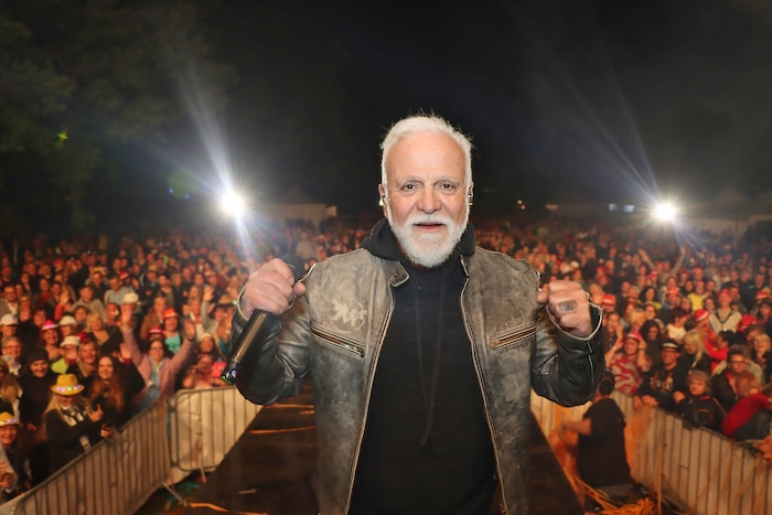 Für Nino de Angelo ist es eine Ostbucht-Premiere