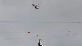 Die 19 Fahrgäste mussten stundenlang in der Gondel ausharren und wurden dann abgeseilt.