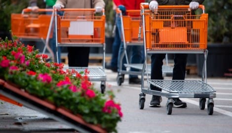 Hornbach verdient mehr – Kunden strömen wieder in die Baumärkte .