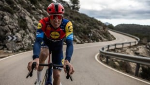 Aleix Espargaro sattelt um: Vom MotoGP-Star zum Radprofi.